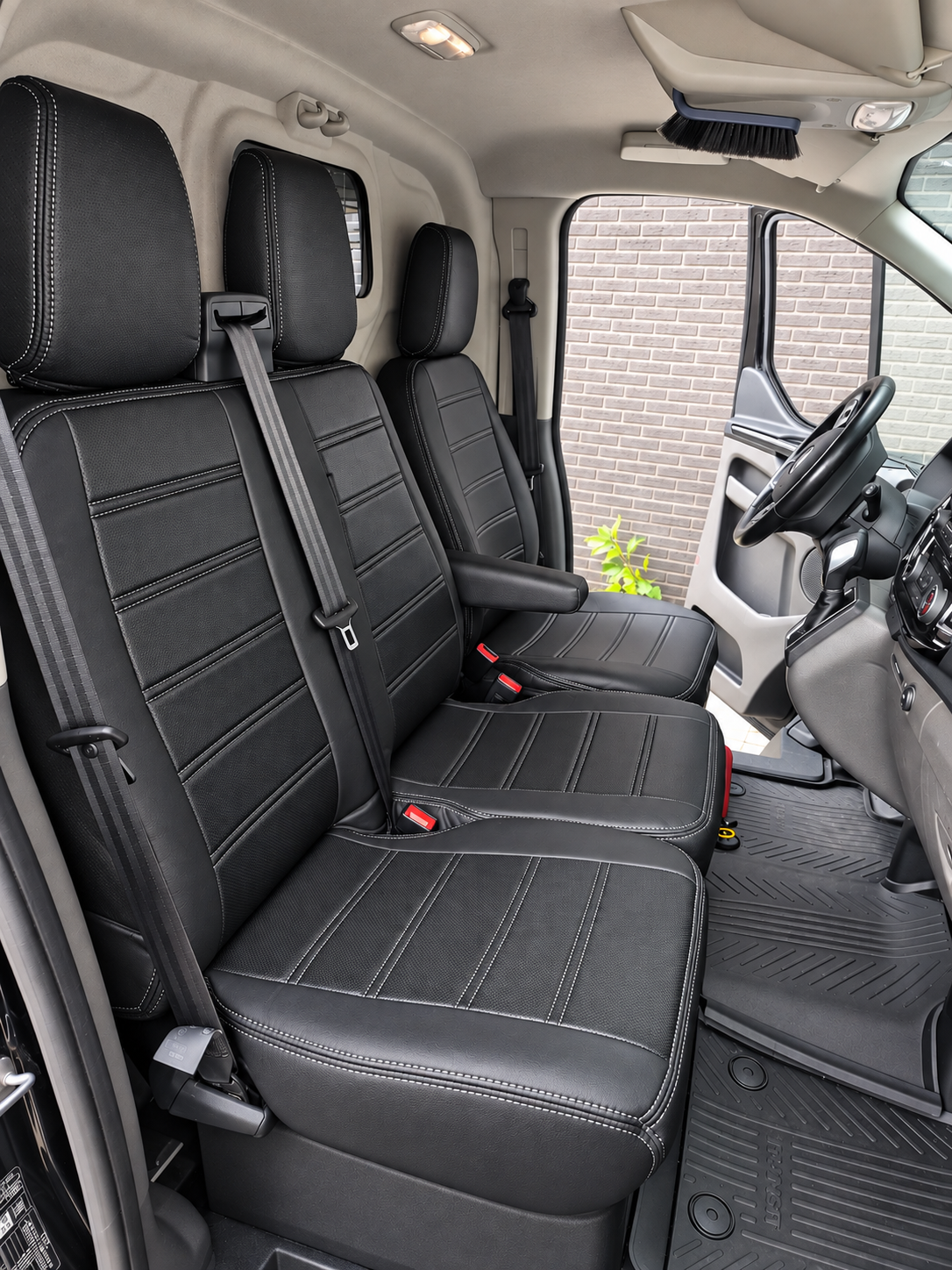 Stoelhoezen Maxus eDeliver 9 2020 - heden – Fezz zwart – lederen stoelhoezen – perfecte pasvorm (Stoel/Bank)